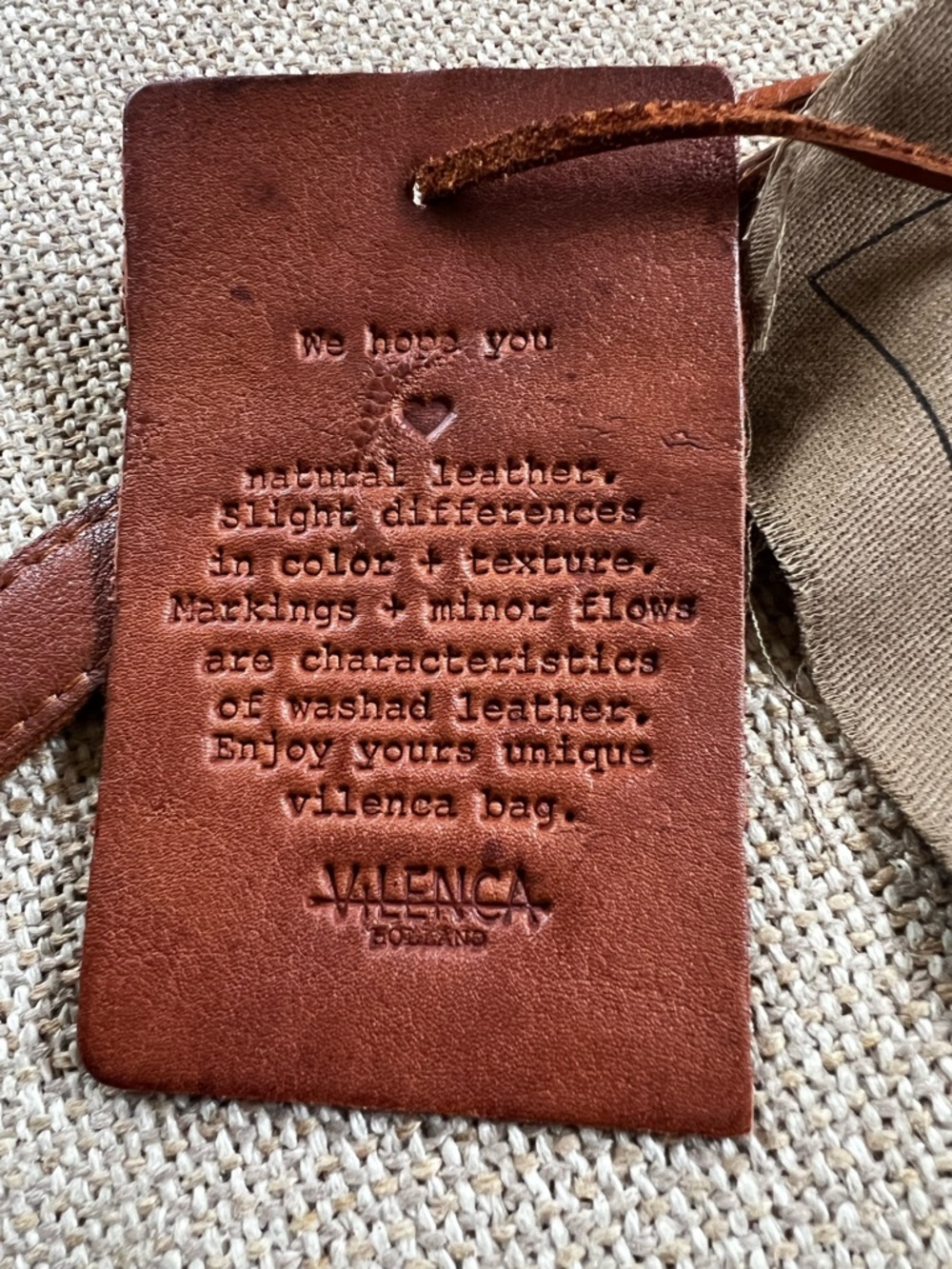 Vilenca Holland Cognac studded leather crossbody bag - Picture 4 of 8